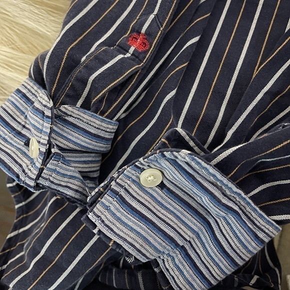 ROBERT GRAHAM LS Button down Logo, Casual or Dress Shirt, size Medium, Crest - Picture 7 of 7